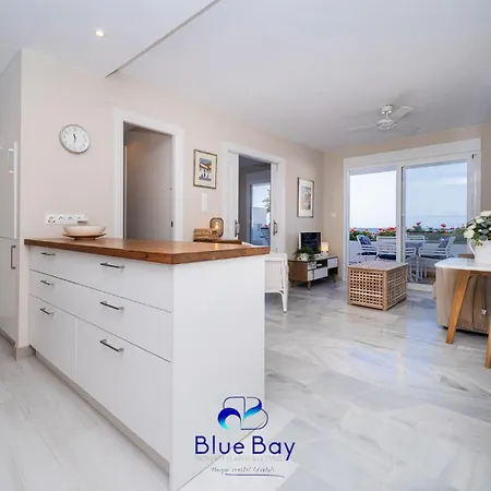 Apartment Bliss On The Bay